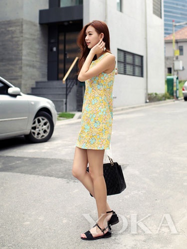 Elegant blue and yellow floral dress